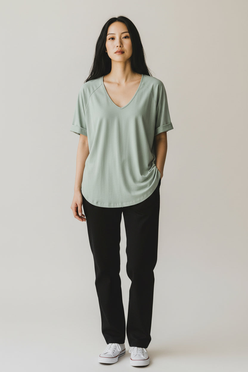 OTW V-Neck Curve Hem Tee